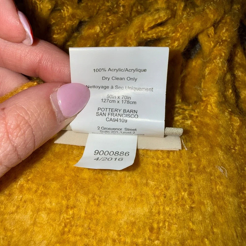 Pottery Barn Throw Blanket Unisex 50x70 Mustard Yellow Excellent Boucle Tassel